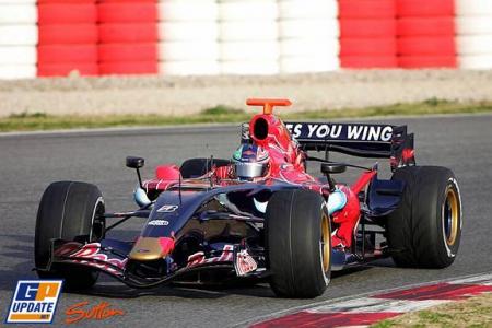 présentation de l'ecurie Toro Rosso et de la STR2